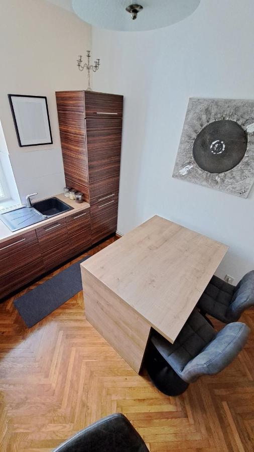 Central Zagreb Lovely Apartment מראה חיצוני תמונה